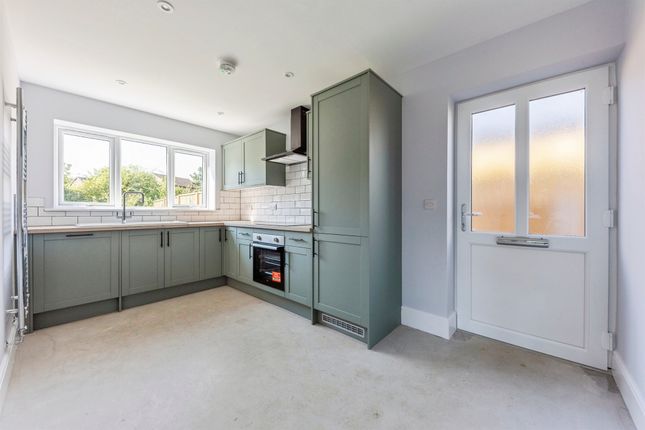 22, Deepdale Drive, Sleaford photo 4