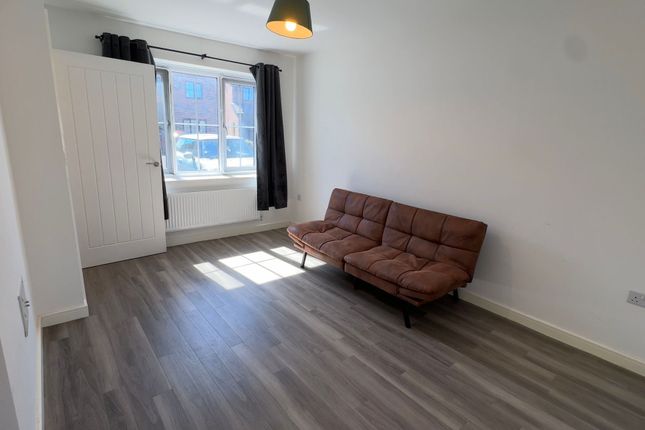 18, Premier Way, Bury photo 4