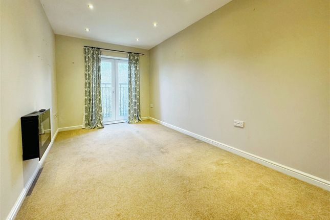 Flat to rent in Drum Tower View, Caerphilly