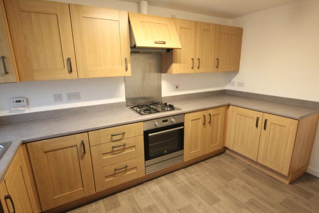 31, Kielder Way, Hull photo 3