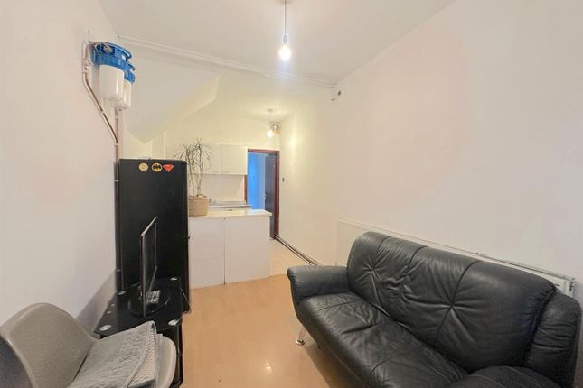 Whatsapp Image 2025-11-18 At 10.01.58 Am.Jpeg