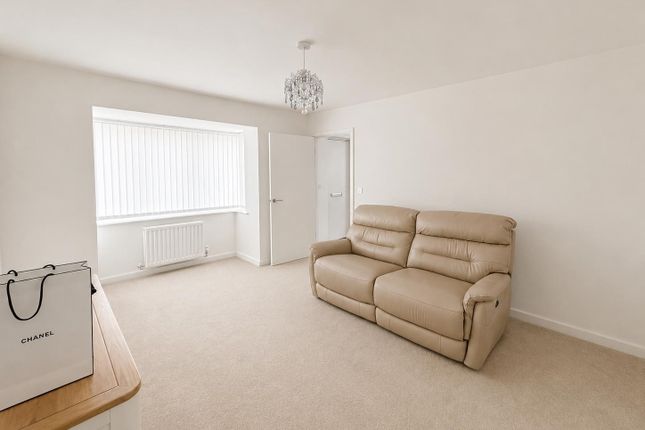 54, Milton Keynes photo 5