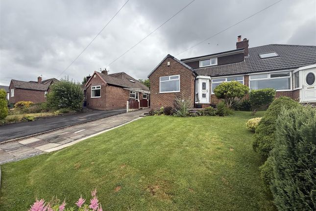 2-bed house on 37, Queensway, Mossley, £350,000