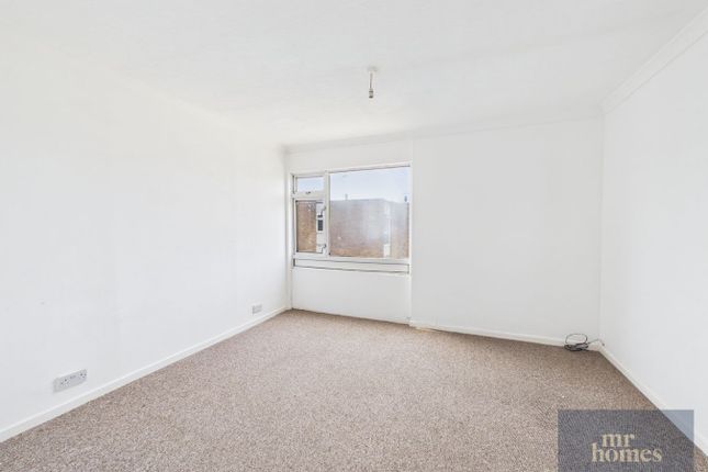Oundle Court, Colin Way, Cardiff photo 5