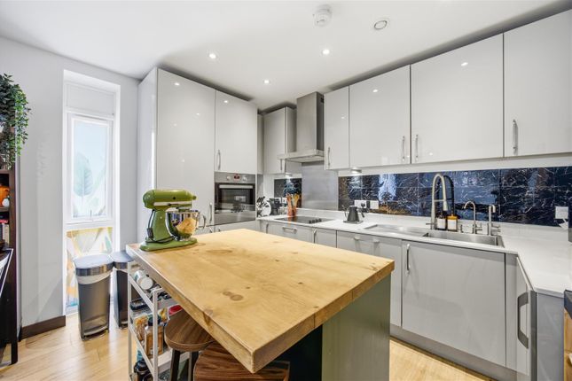 Flat 29, 14, Powerhouse Lane, Hayes photo 4