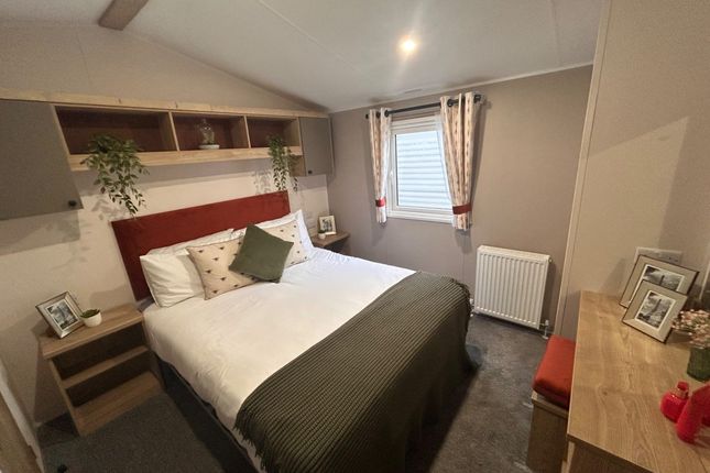 West Mersea Holiday Park, Seaview Avenue, Colchester photo 4