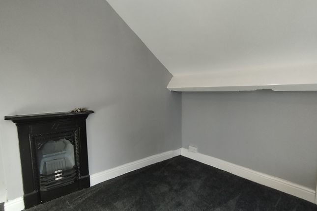 66, Cow Close Road, Leeds photo 4