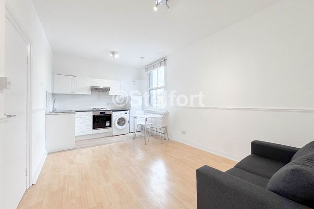 Flat 3, 73 Camden Road, London photo 3