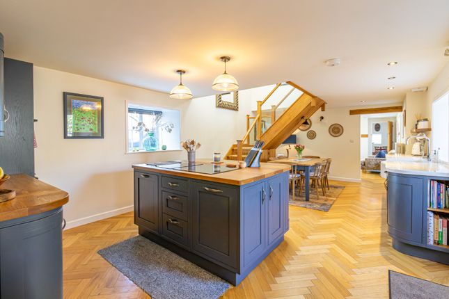31 Manor Road, Dersingham, Norfolk photo 4