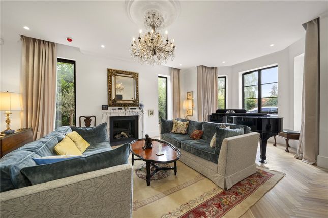 20, Oxshott Rise, Cobham photo 2