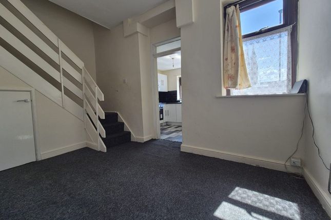 84, Ramsay Street, Rochdale photo 5