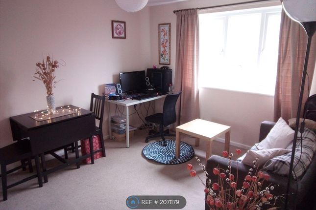 Flat to rent in Apple Orchard Close, Malvern