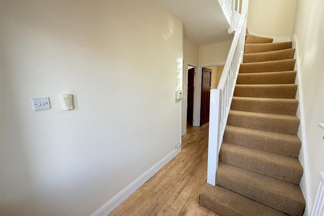 36, Beech Hall Crescent, London photo 2