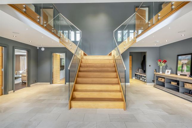 Hallway.Jpg
