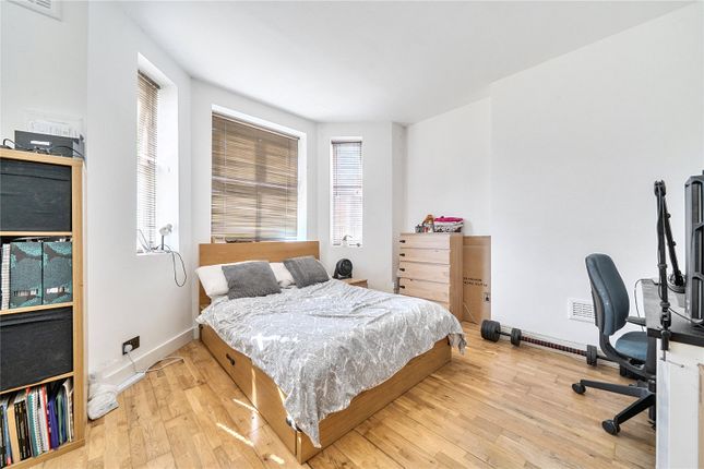 Flat 1, 46, Newlands Park, London photo 4