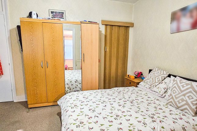7 Exning Road,, Canning Town, London photo 2