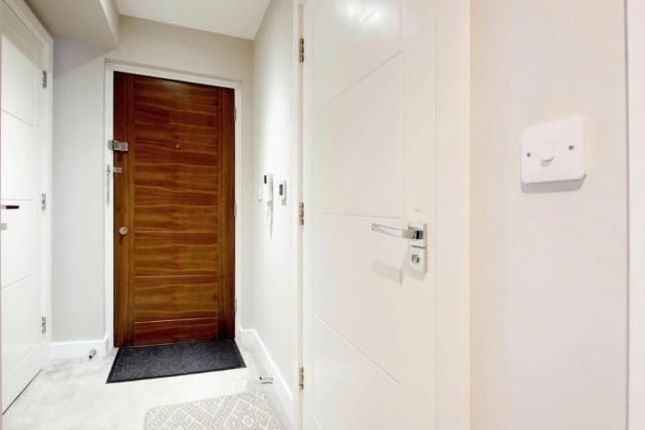 Flat 50, Beaumont Court 61-71, Victoria Avenue, Southend-on-sea photo 2