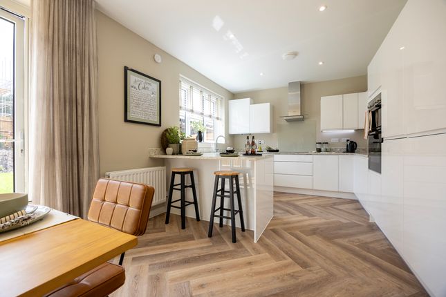 121, Hollingworth Road, Littleborough photo 3