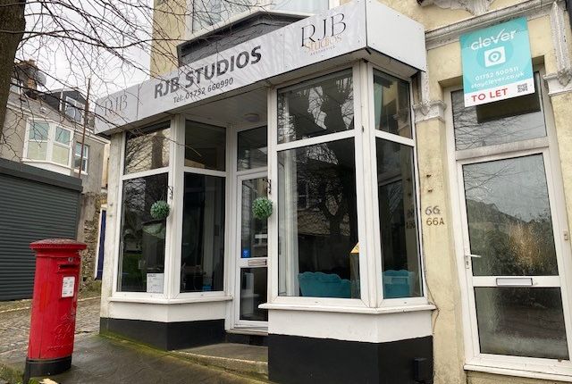 Retail premises to let in Seymour Avenue, Plymouth