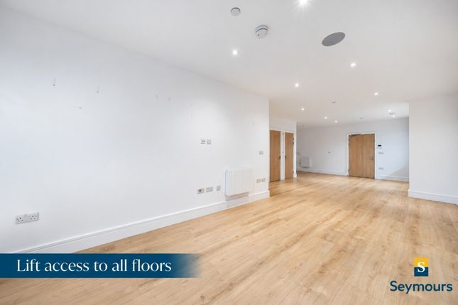 120 Syward Place, 40-48 Pyrcroft Road, Chertsey photo 4
