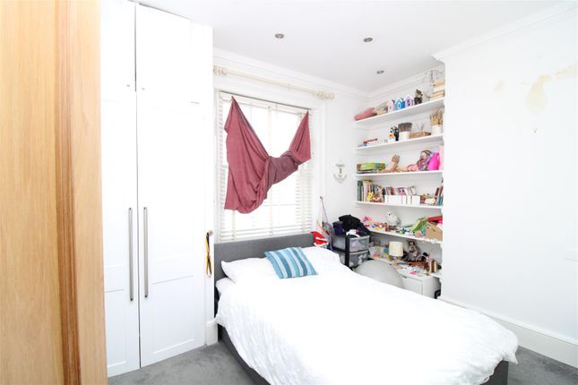 10, HOVE photo 5