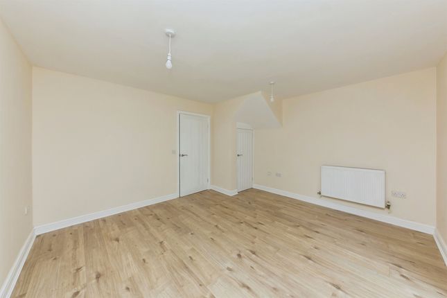 28, Mayfield Drive, Winsford photo 2