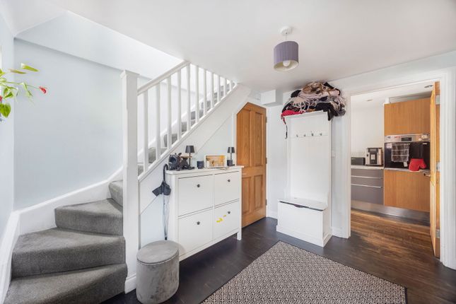 2 Vineyards lane, Gloucester Road, Cheltenham photo 3