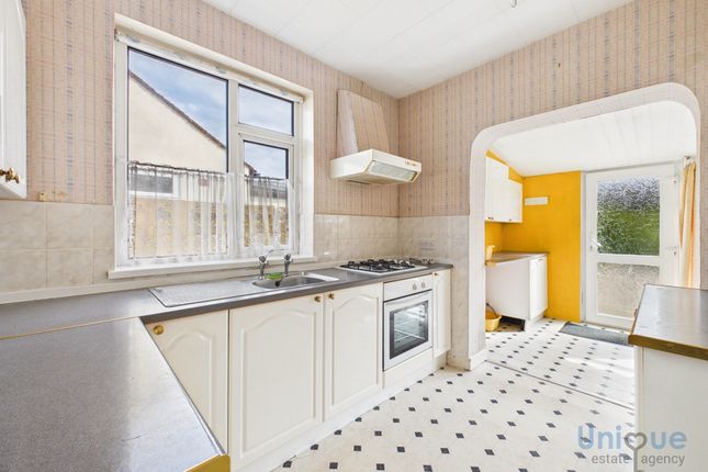 578, North Drive, Thornton-Cleveleys photo 4