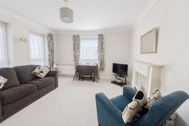 Flat 2, Belmont, Terminus Road, Bexhill-On-Sea photo 3