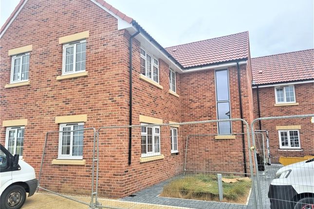 Thumbnail Flat to rent in Orchard Way, Wisbech St. Mary, Wisbech