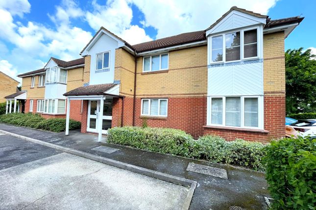 Thumbnail Flat to rent in Chestnut Court, Bedford Road, Hitchin