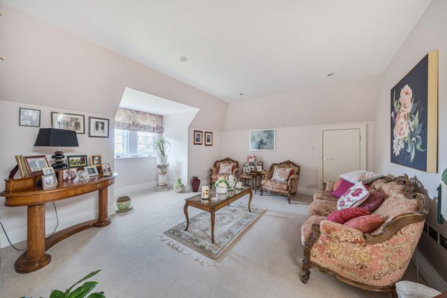 Flat 22, Hillside Mansions,, Merry Hill Road, Hertfordshire photo 3