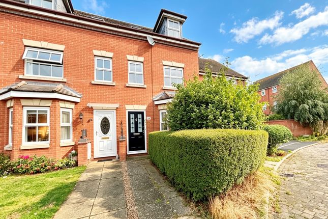 3-bed house on 16, Stratford-Upon-Avon, £1,550/mo