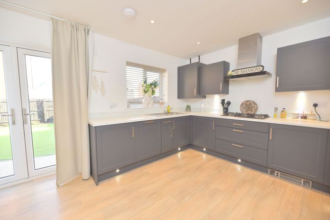 14 Bellflower Gardens, Biggleswade photo 4
