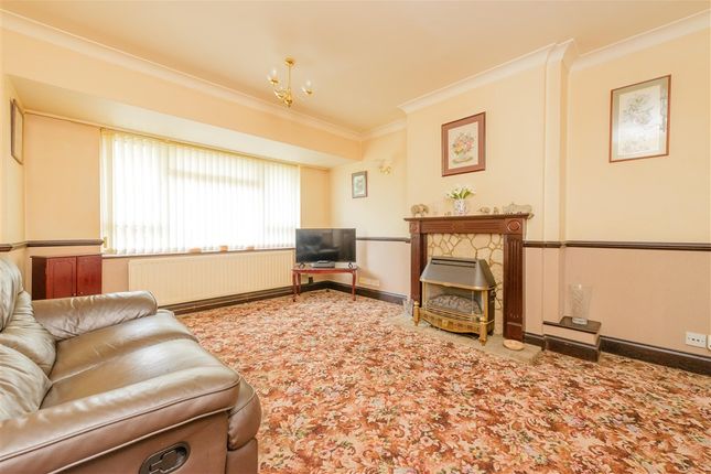 Walnut Tree Way, Meopham photo 3