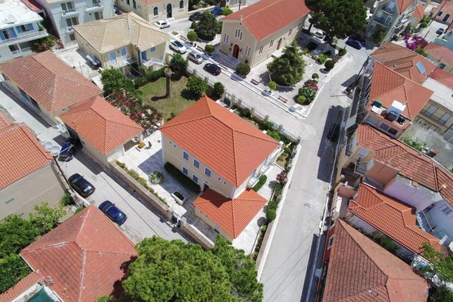 Villa for sale in Lixouri, 28200, Greece