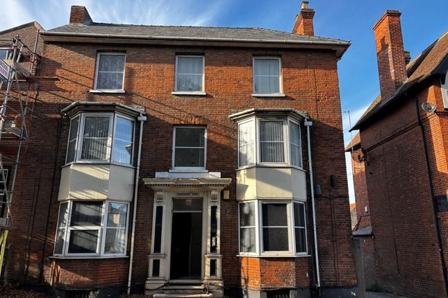 2-bed flat on Flat 2, Stockbridge House, 192, High Street, NEWMARKET, £73,000