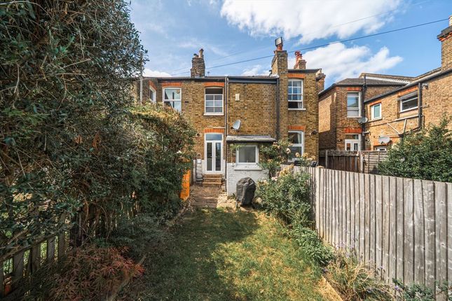 59, Hurstbourne Road, London photo 4
