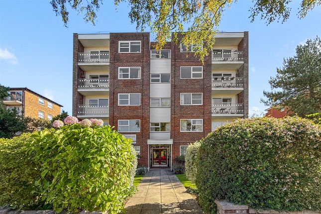 2 Wentworth Court-017(1).Jpg