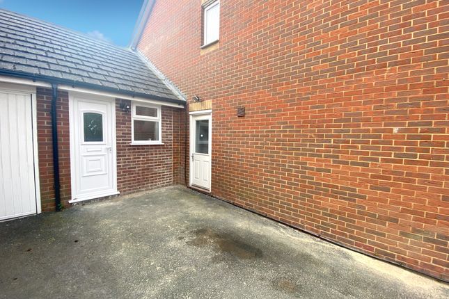 Thumbnail Studio to rent in Furfield Chase, Boughton Monchelsea, Maidstone