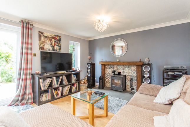 7, Campbell Close, Herne Bay photo 2