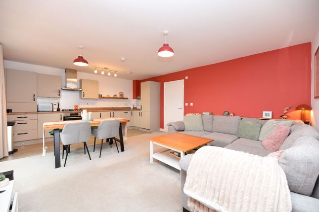 81 Hollyhock Way, Biggleswade photo 2