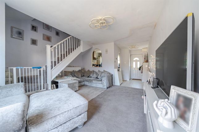18, Hoylake Drive, Bristol photo 3
