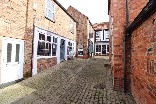 Thumbnail Flat to rent in Fountain Court, Epworth, Doncaster