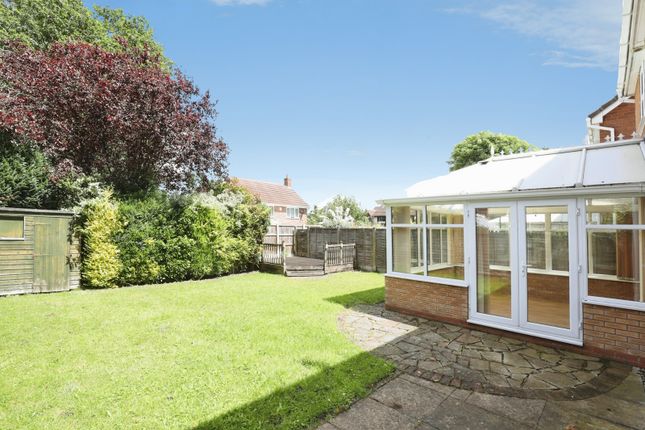 3, Blackthorn Close, Crewe photo 4
