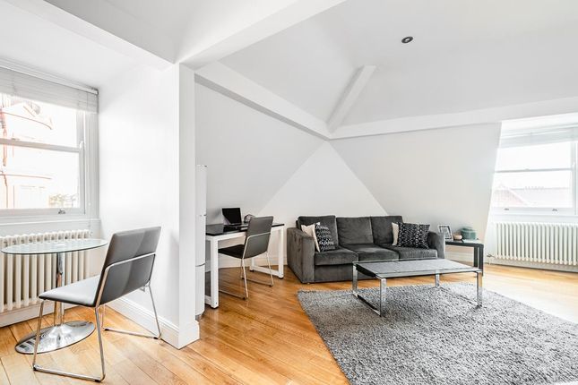 Flat for sale in Theobalds Road, Holborn