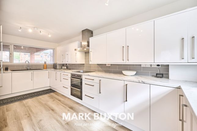 20 Waveney Grove, Newcastle-under-Lyme photo 3