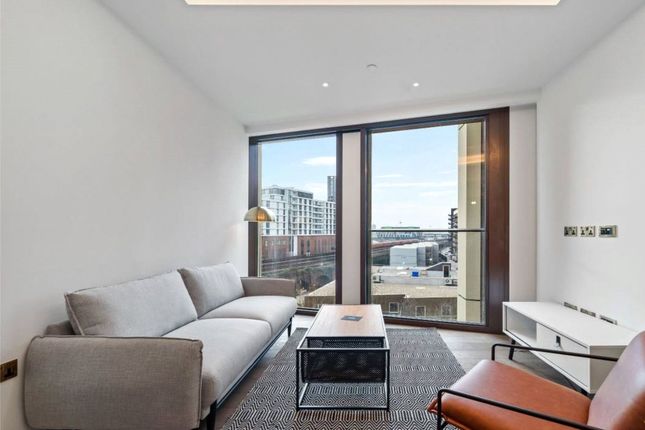 Flat to rent in One Thames City, 8 Carnation Way, Nine Elms, London