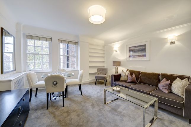 Flat to rent in Fulham Road, London