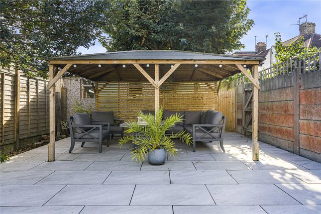 4, Elmfield, Kent photo 2